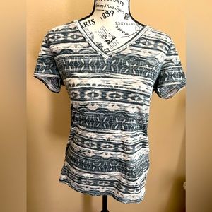 Mossimo size Medium women’s shirt